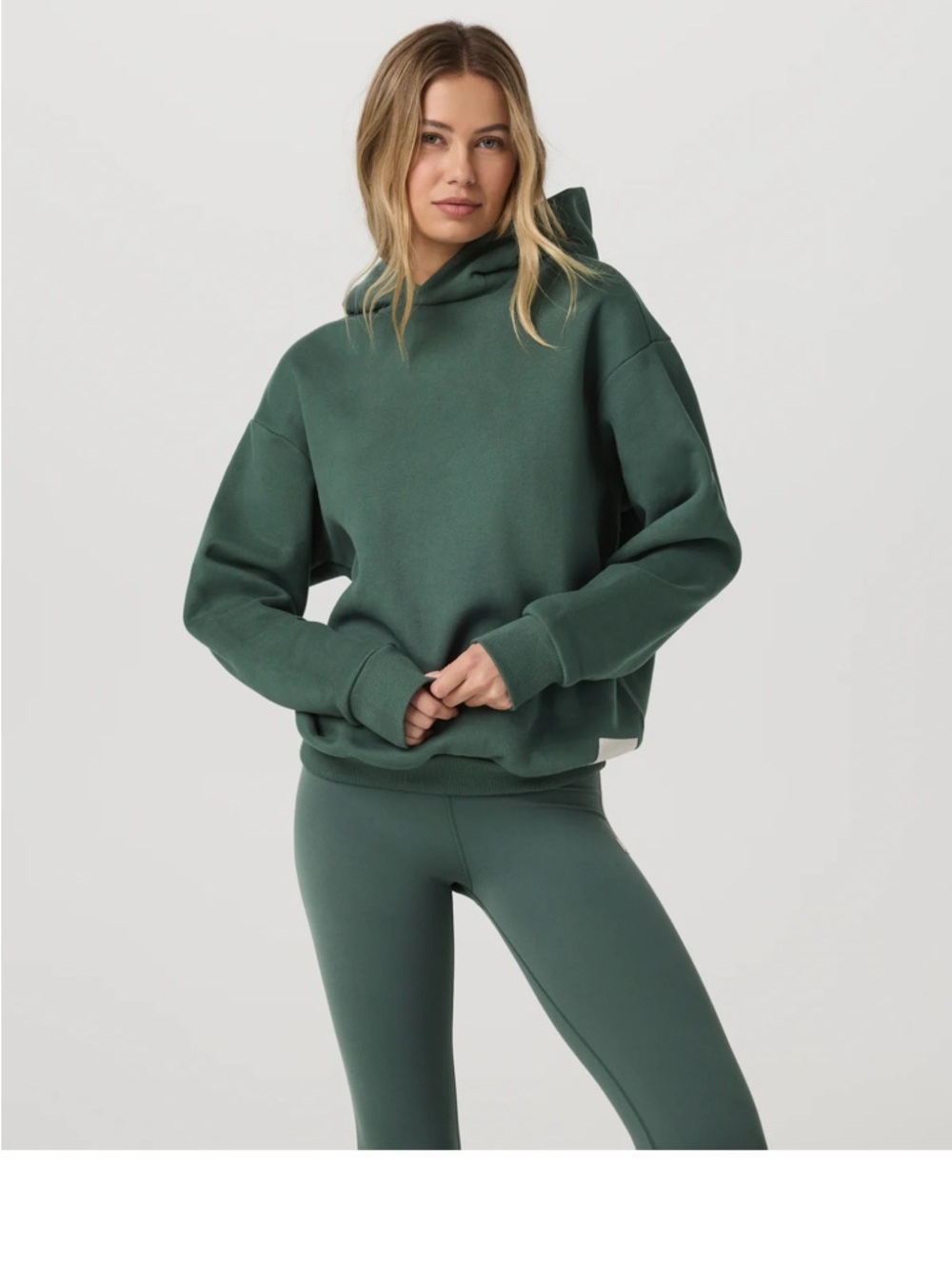 Vuori Restore Organic Cotten Blend Hoodie size Small. Green